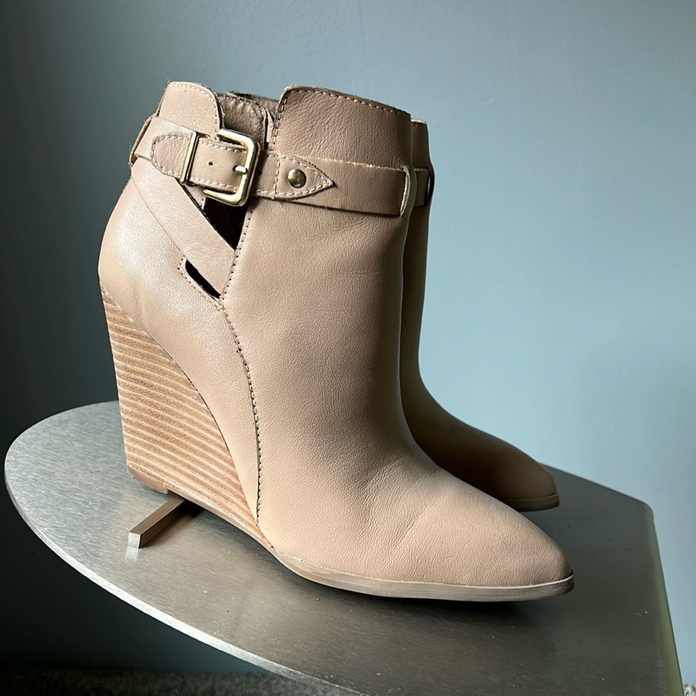Seychelles wedge booties‎